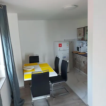 Apartment Novak Klenovica