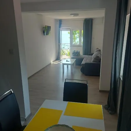 Novak Apartment *