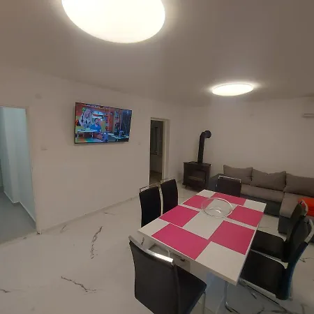 Novak Apartment *