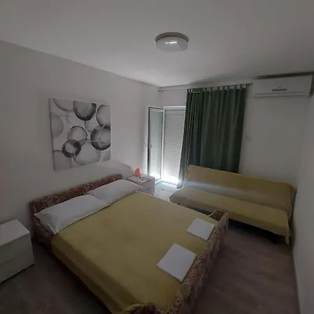 Novak Apartment Klenovica