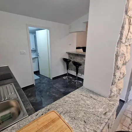 Apartment Novak Klenovica